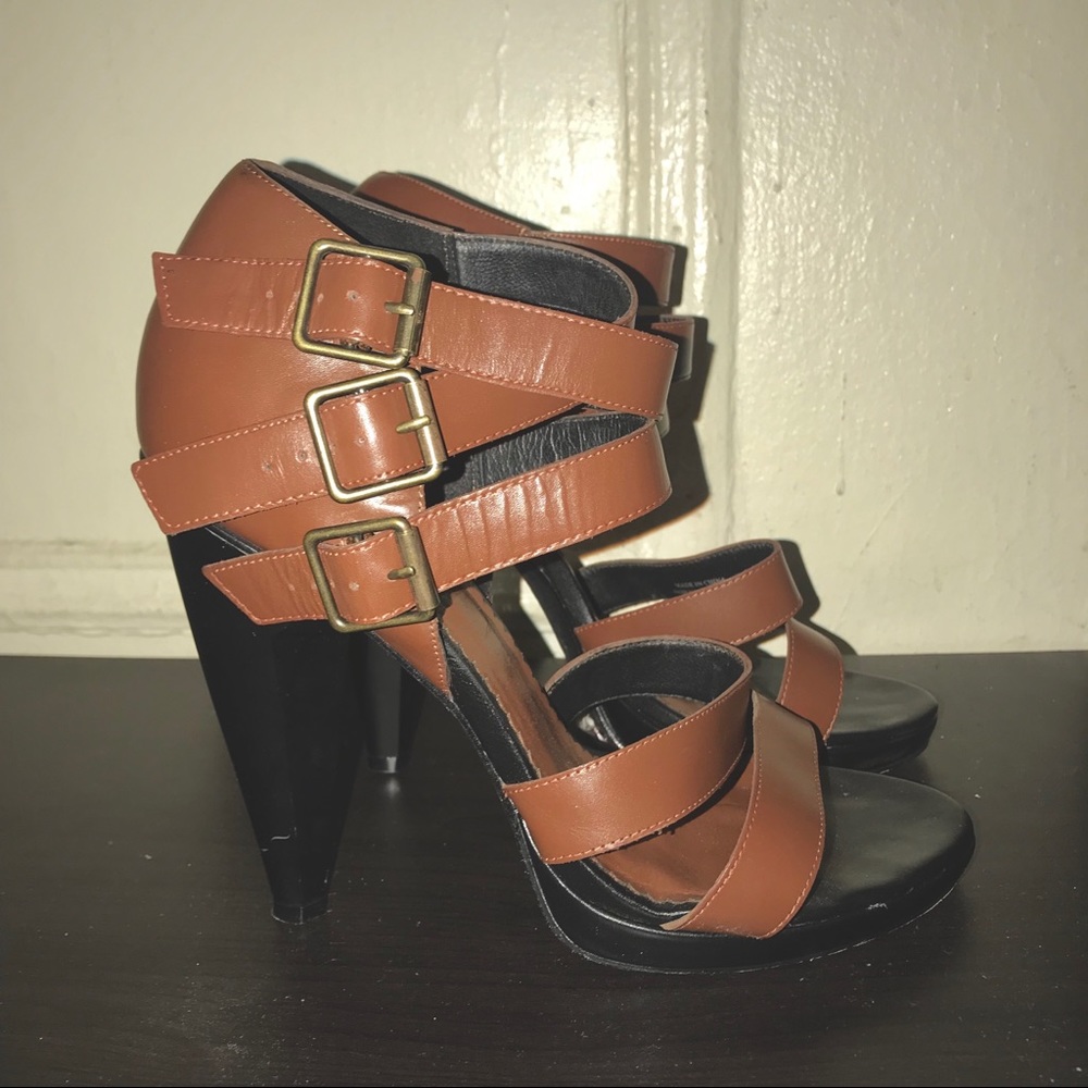 Diesel Black Gold “Pocah” leather sandals